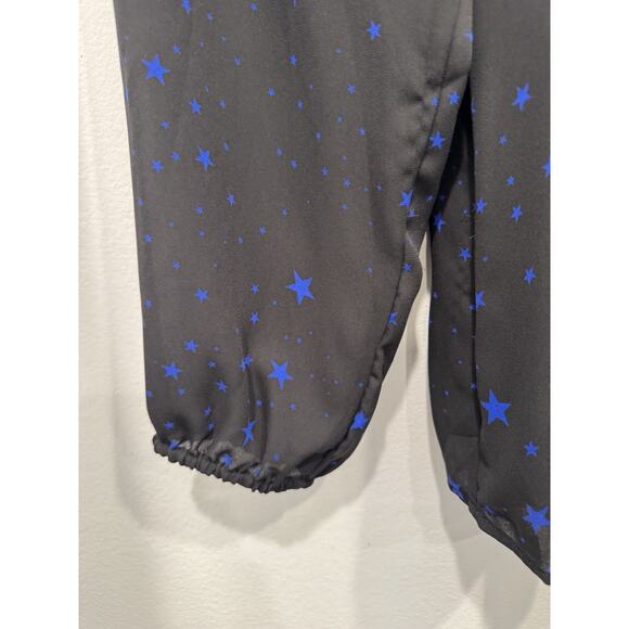 Torrid Georgette Cold Shoulder Blouse Women’s Size 1 1X Black Blue Star Print - Picture 3 of 12